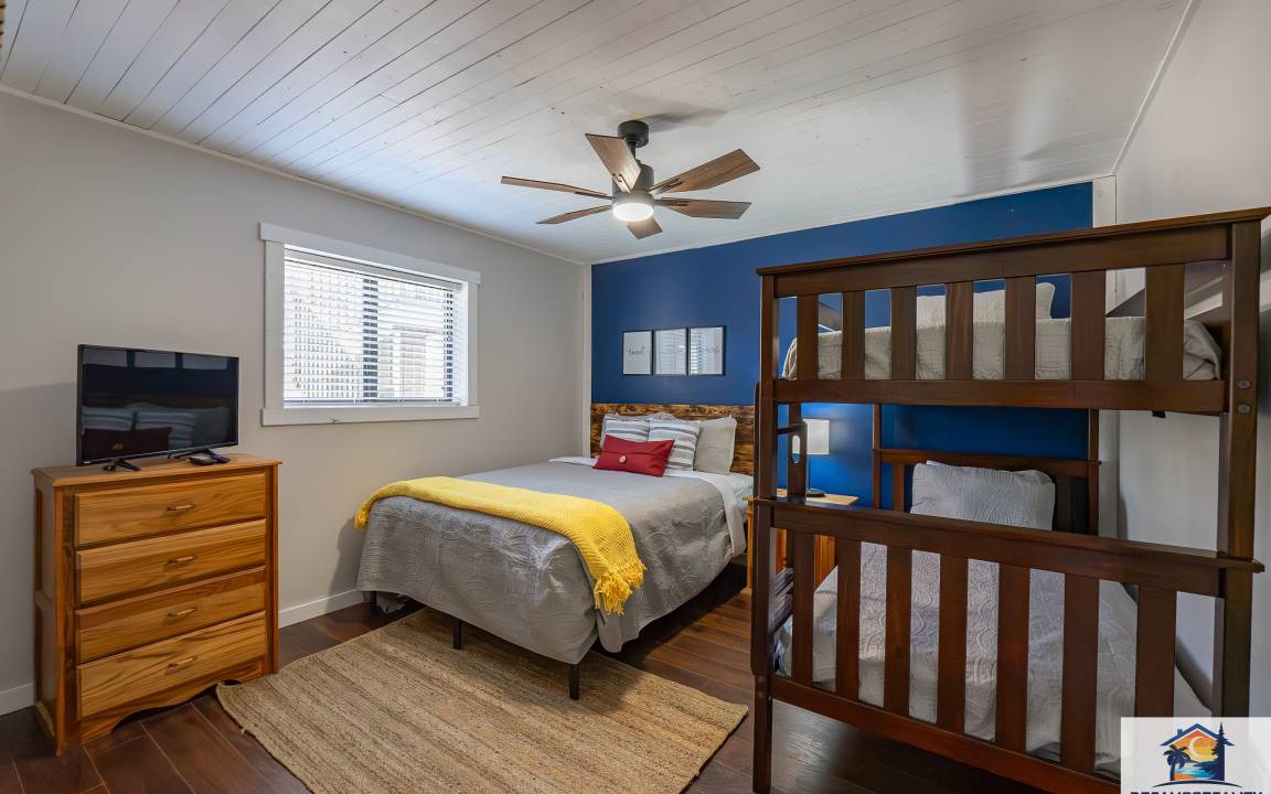 Photo of Others in Notch Estates