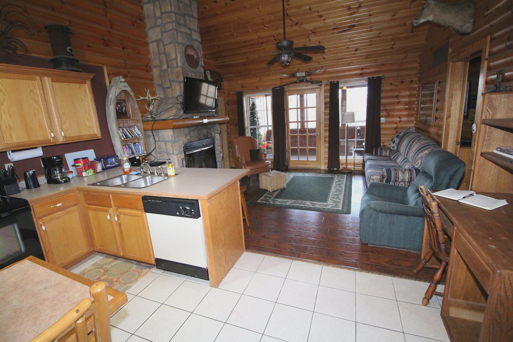 Photo of Livingroom in Notch Estates