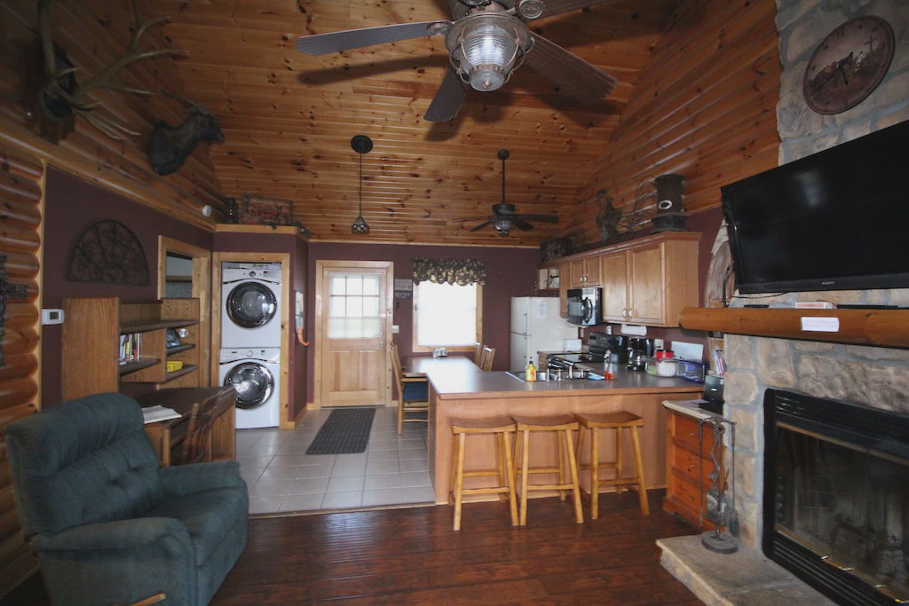 Photo of Livingroom in Notch Estates