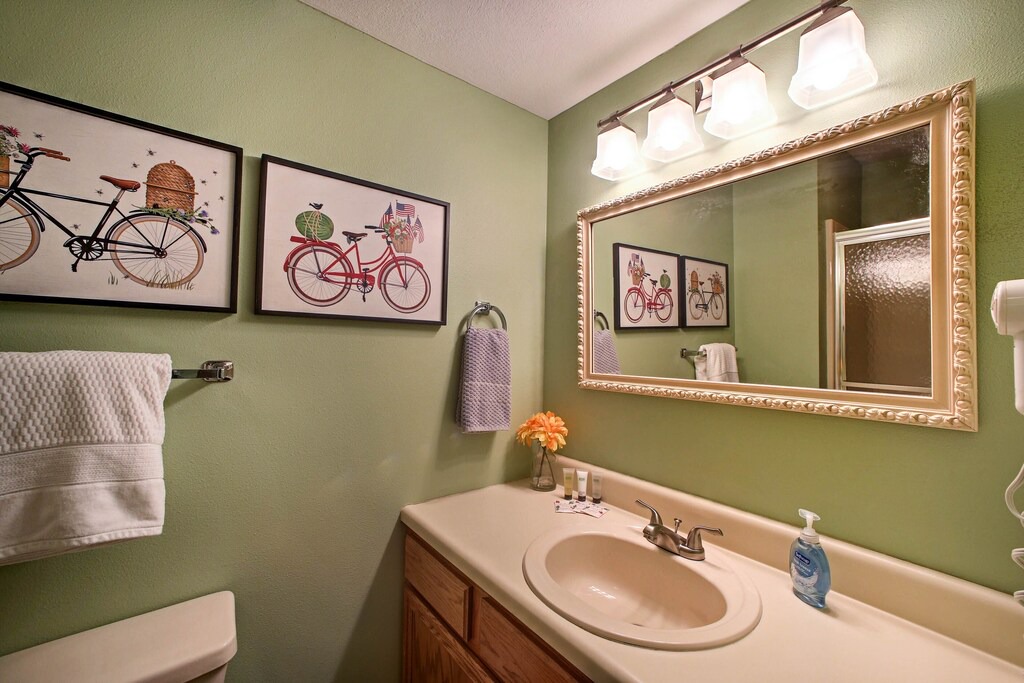 Photo of Bathroom in Notch Estates