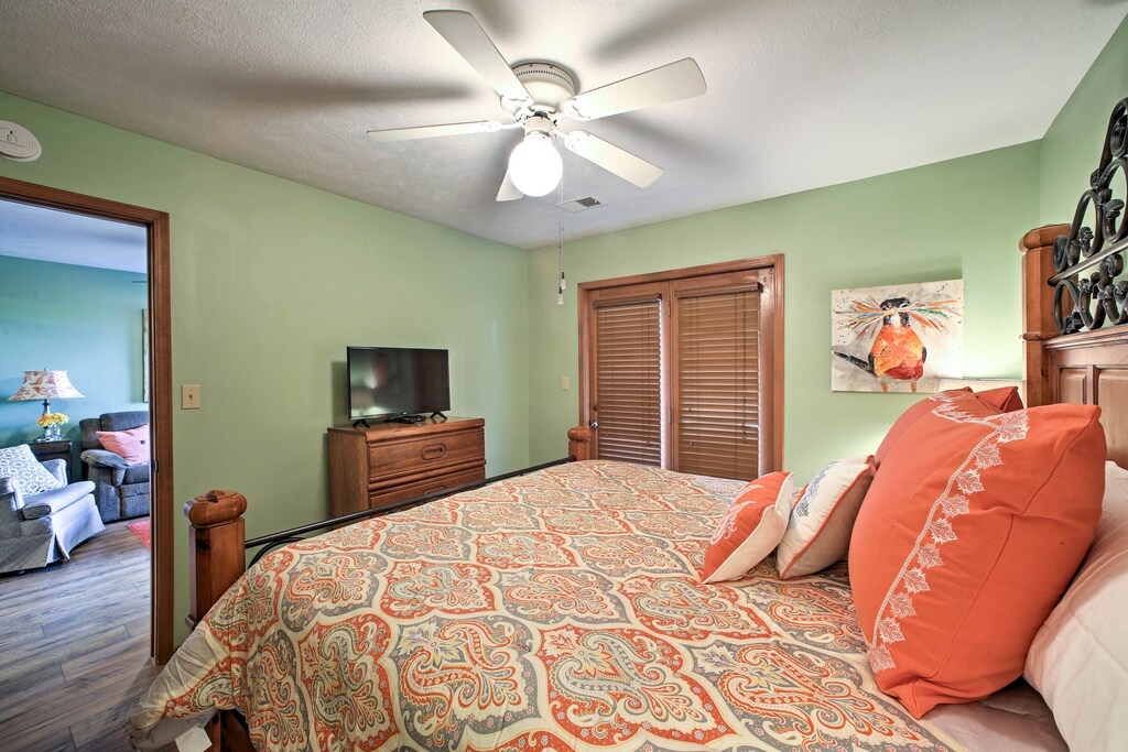 Photo of Bedroom in Notch Estates