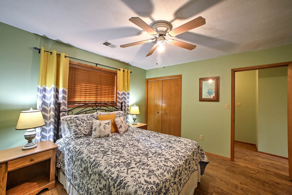 Photo of Bedroom in Notch Estates