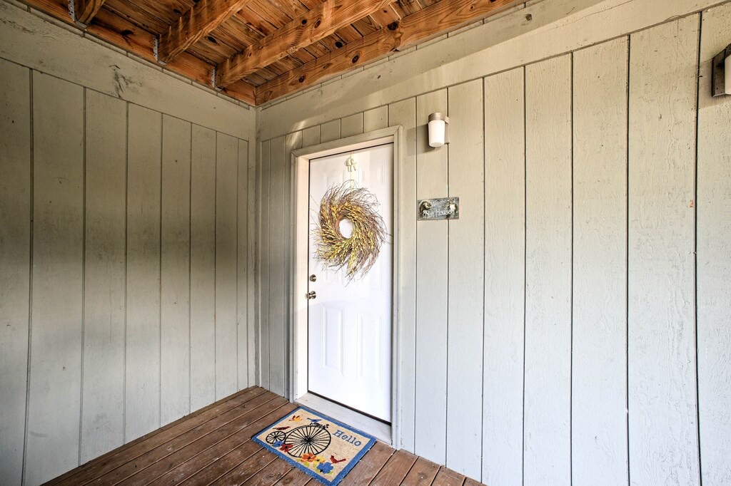 Photo of Others in Notch Estates