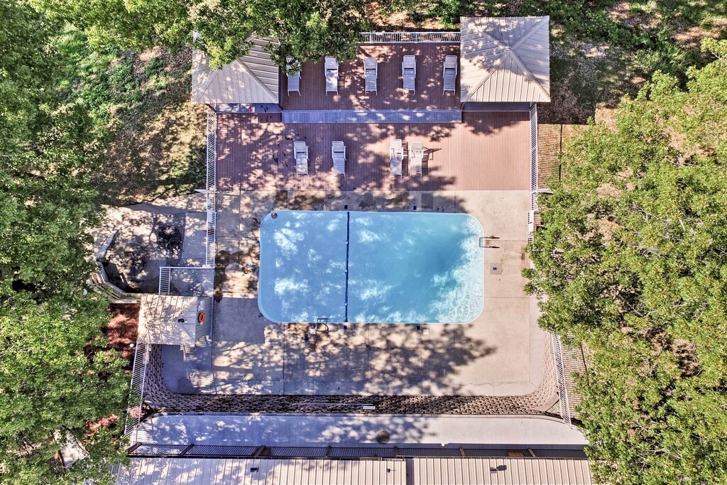 Photo of Others in Notch Estates