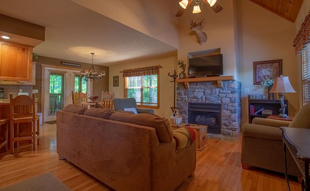 Photo of Livingroom in Reeds Spring