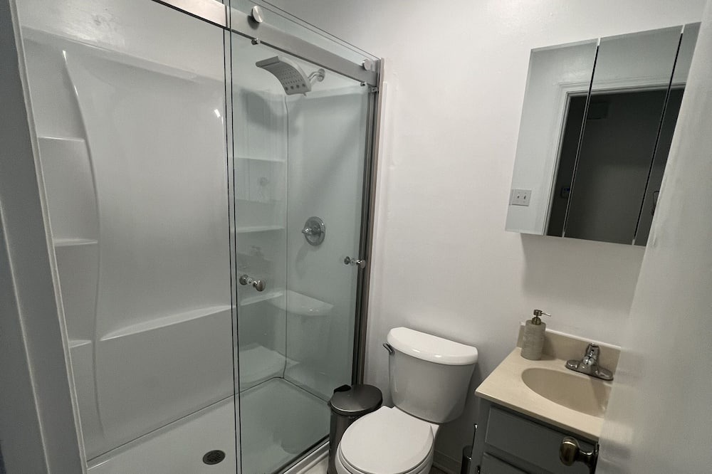 Photo of Bathroom in Radcliff