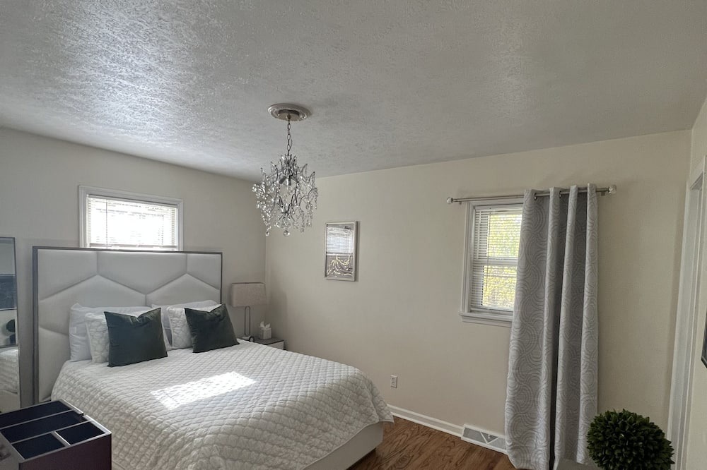 Photo of Bedroom in Radcliff