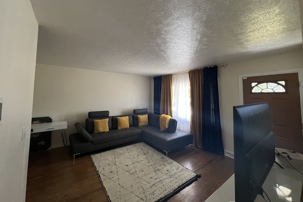 Photo of Bedroom in Radcliff