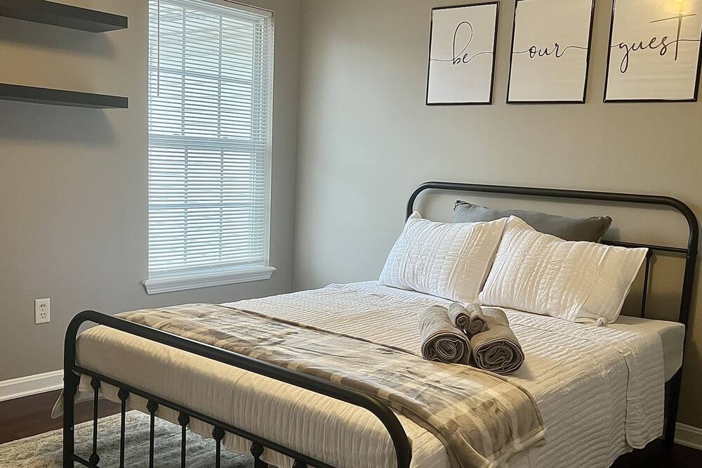Photo of Bedroom in Radcliff