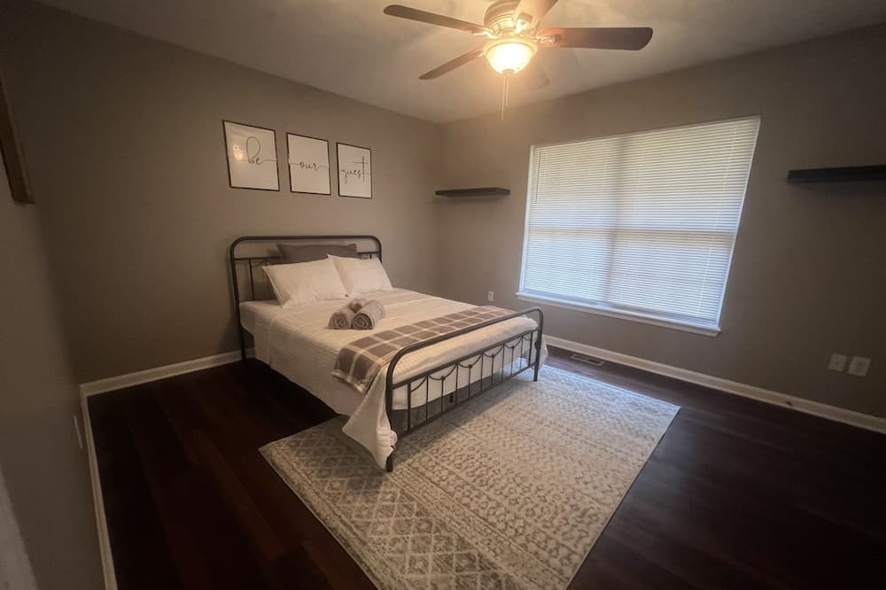 Photo of Bedroom in Radcliff