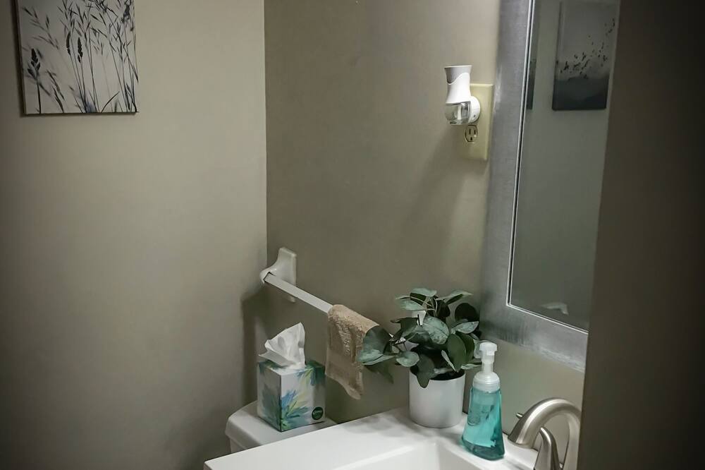 Photo of Bathroom in Ellendale