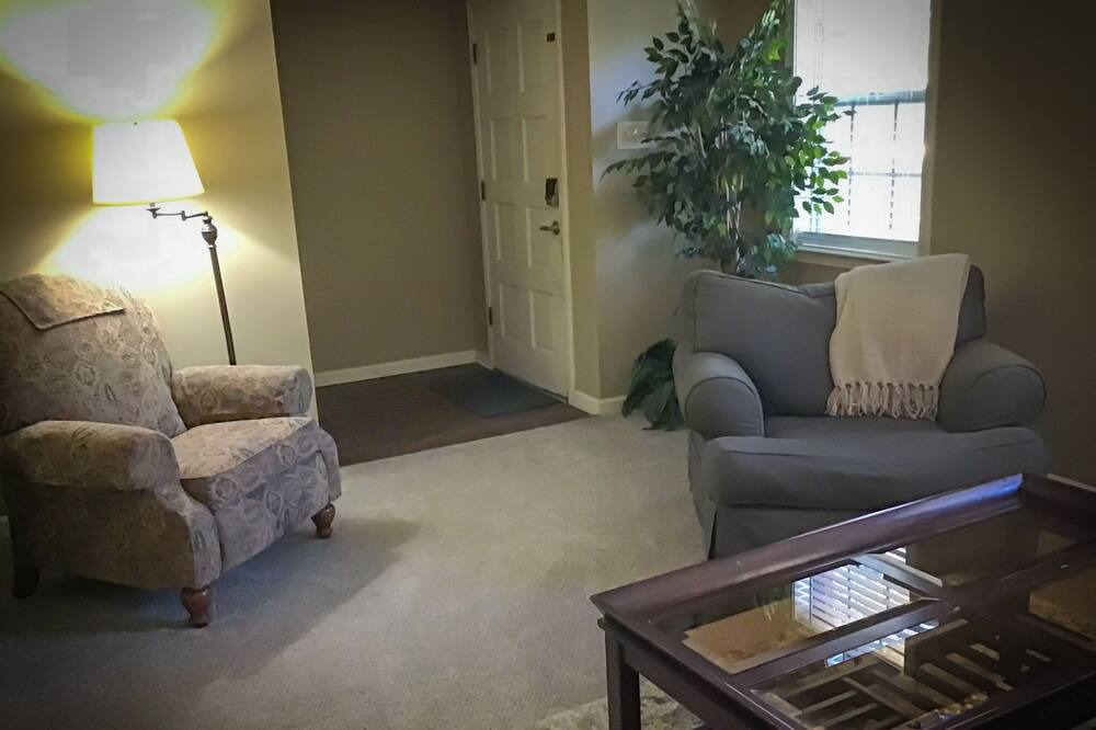 Photo of Livingroom in Ellendale