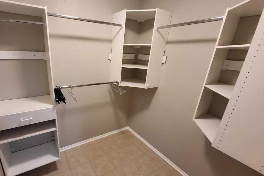 Photo of Bedroom in Ellendale