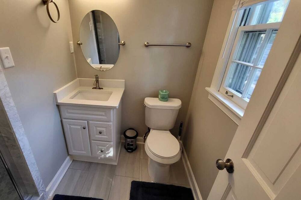 Photo of Bathroom in Ellendale