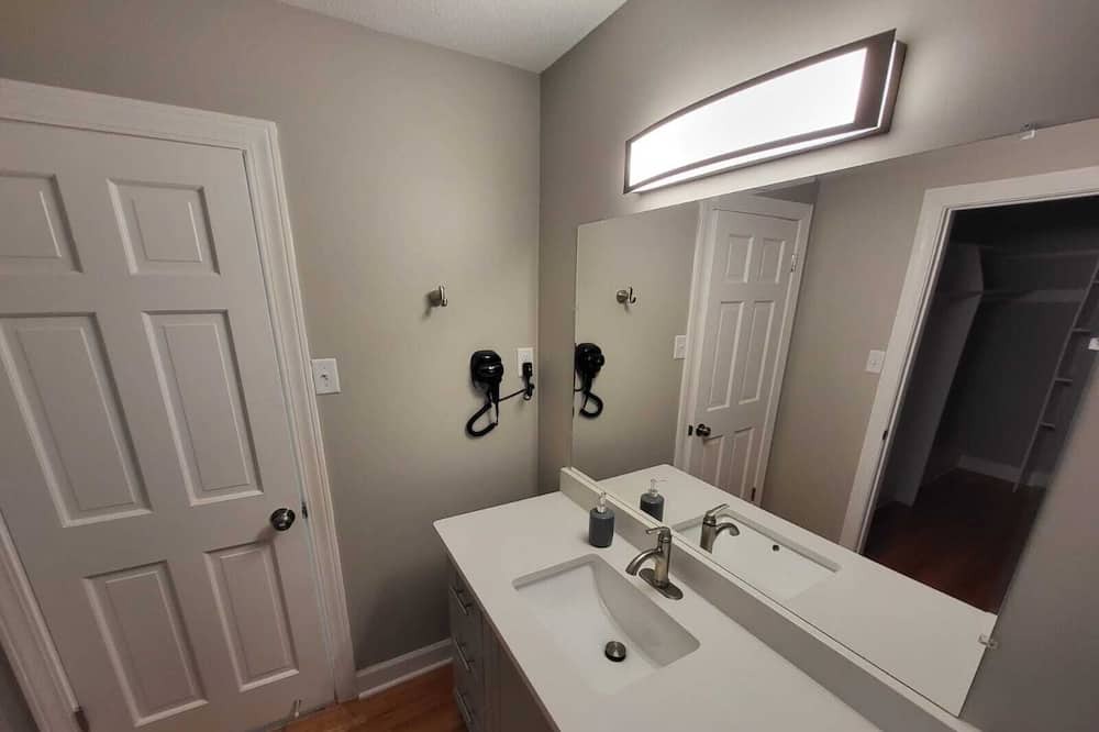 Photo of Bathroom in Ellendale