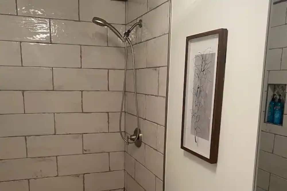 Photo of Bathroom in Hickman
