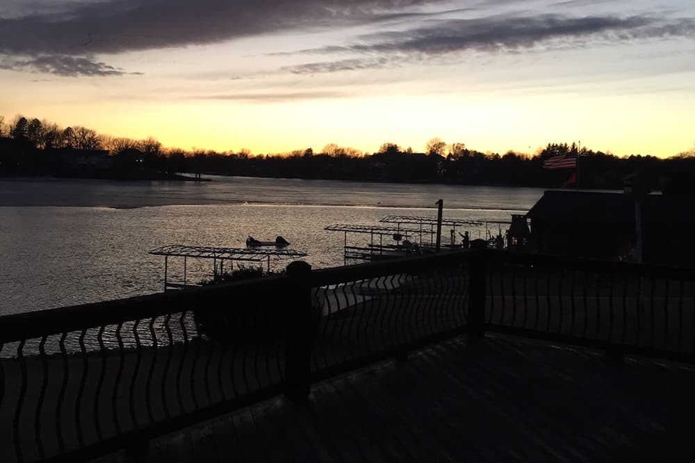 Photo of Others in East Rock Bluff