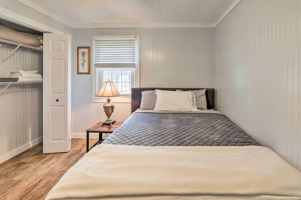 Photo of Bedroom in Harkers Island
