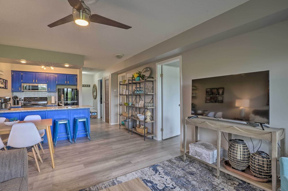 Photo of Livingroom in Notch Estates