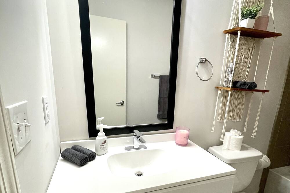 Photo of Bathroom in River Market