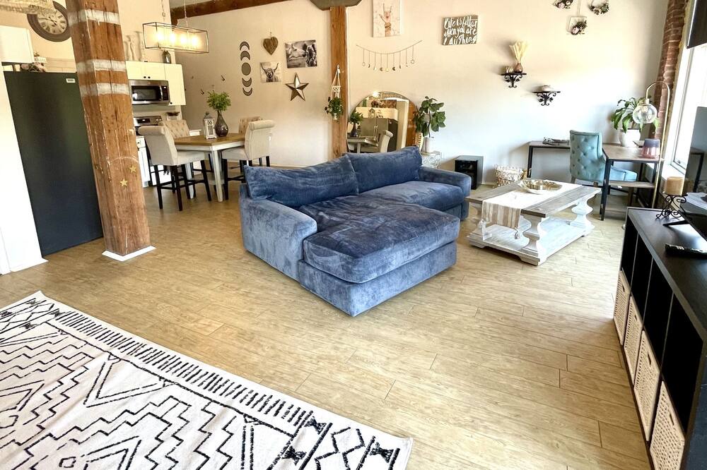 Photo of Bedroom in River Market