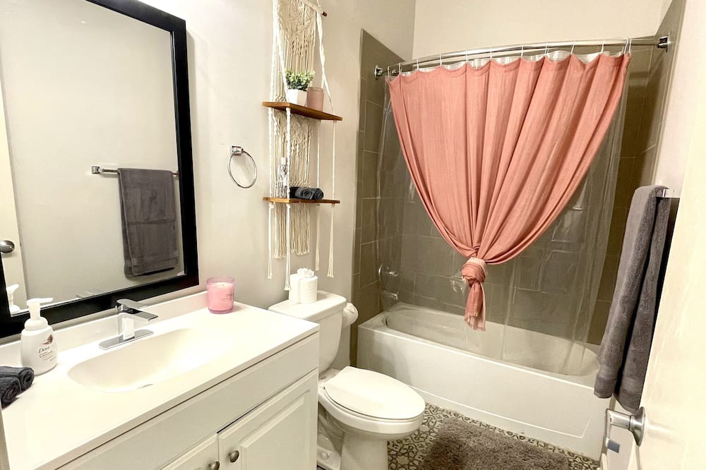 Photo of Bathroom in River Market