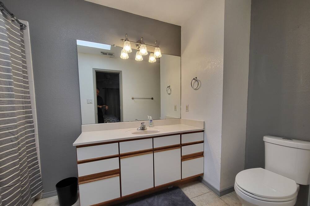 Photo of Bathroom in Northeast Heights