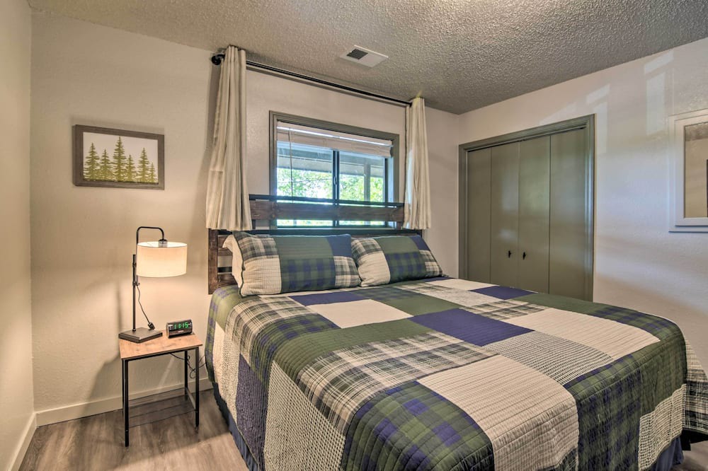 Photo of Bedroom in Notch Estates