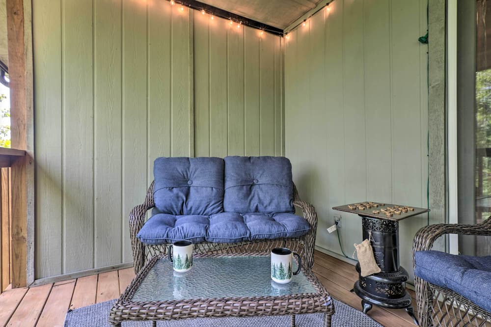 Photo of Livingroom in Notch Estates