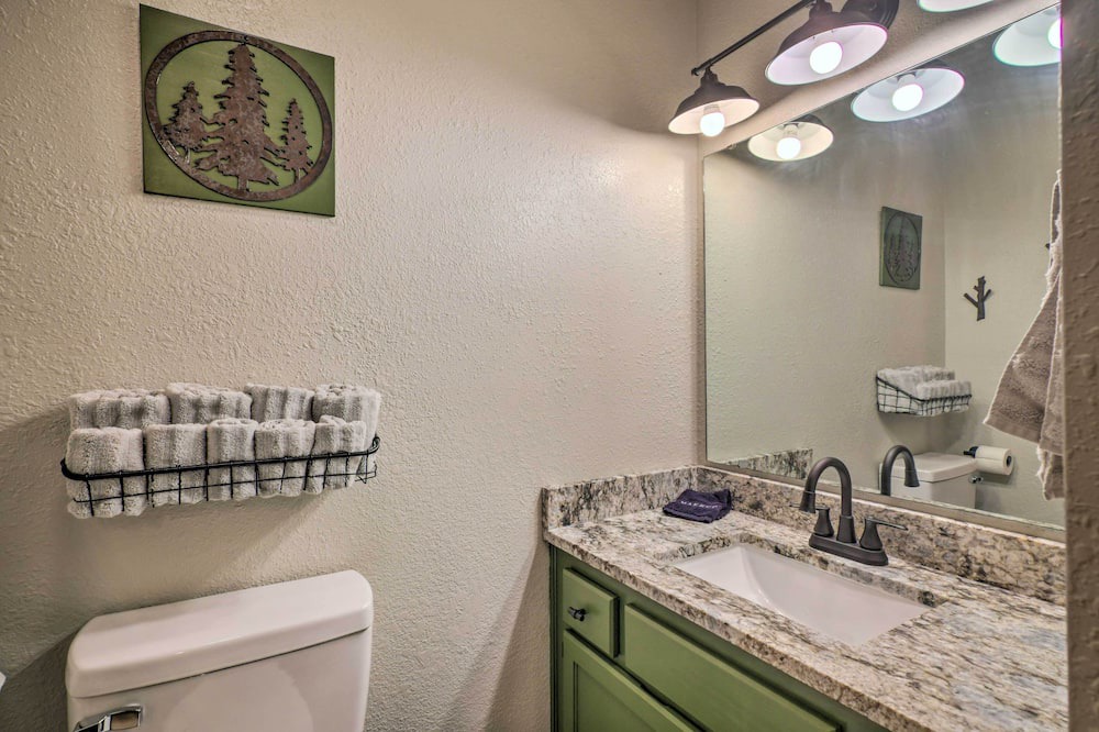 Photo of Bathroom in Notch Estates
