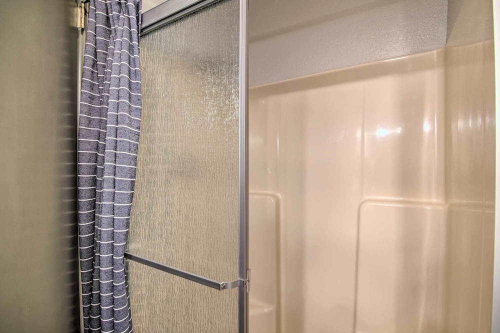 Photo of Bathroom in Notch Estates