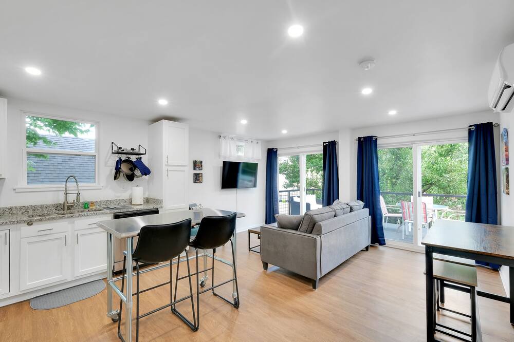Photo of Livingroom in Phoenix Hill