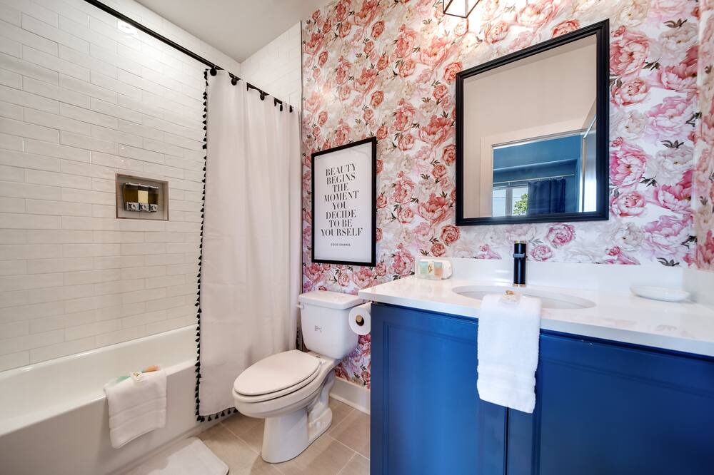 Photo of Bathroom in Woodbine