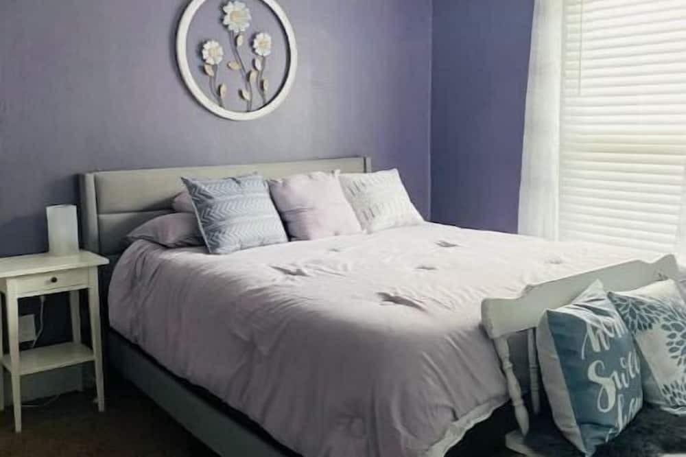 Photo of Bedroom in Enid