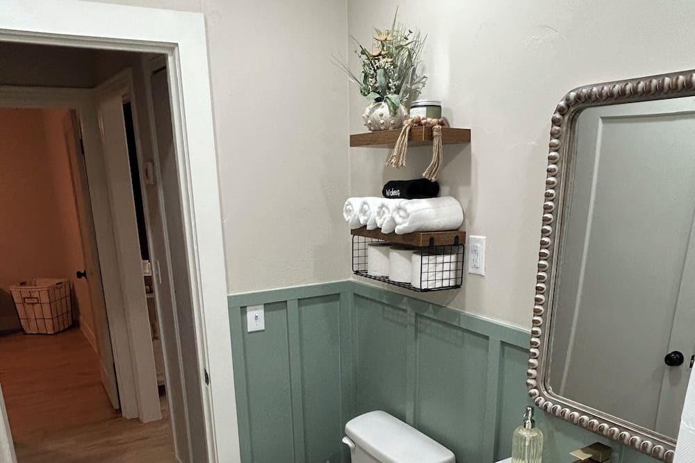 Photo of Bathroom in Perryton