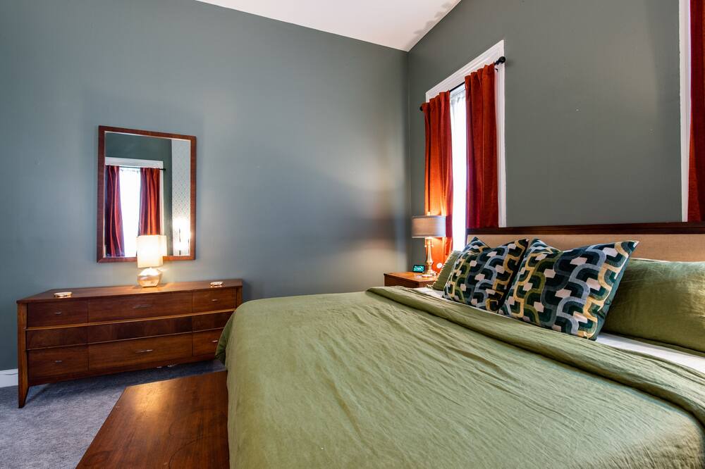 Photo of Bedroom in Butchertown
