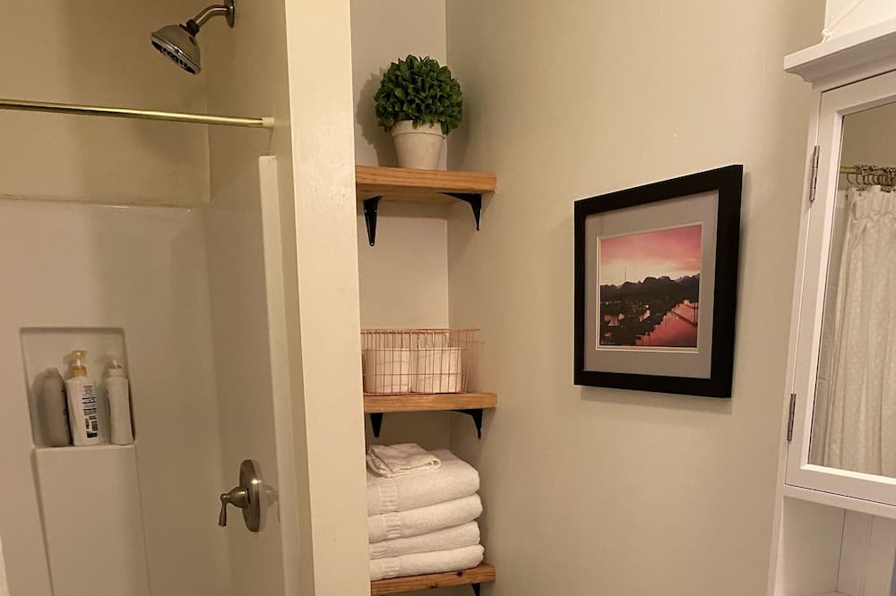 Photo of Bathroom in Syracuse