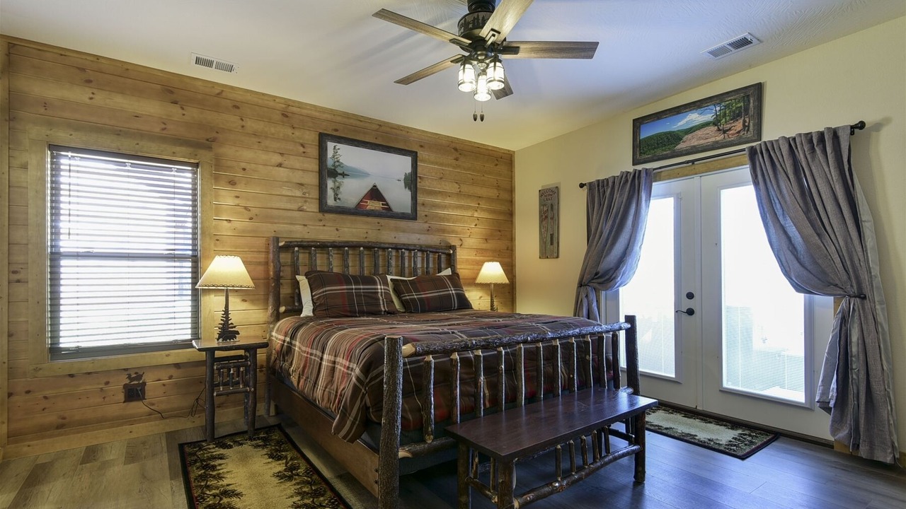 Photo of Others in Branson Cedars