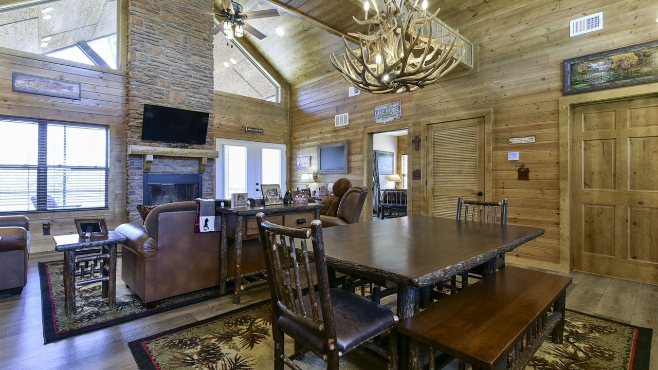 Photo of Others in Branson Cedars