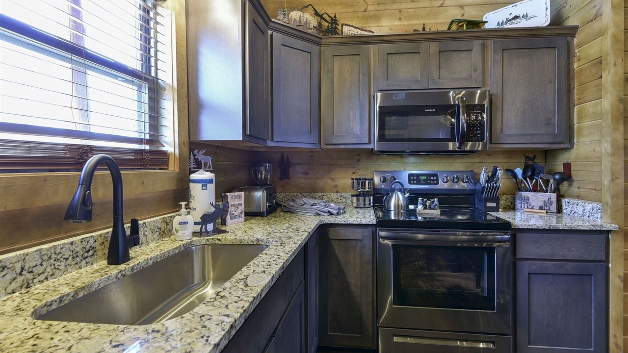 Photo of Kitchen in Branson Cedars