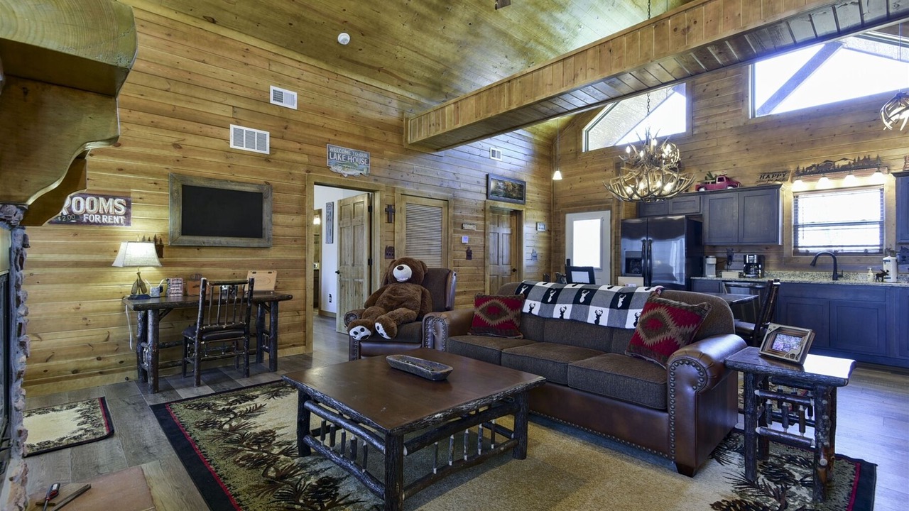 Photo of Livingroom in Branson Cedars
