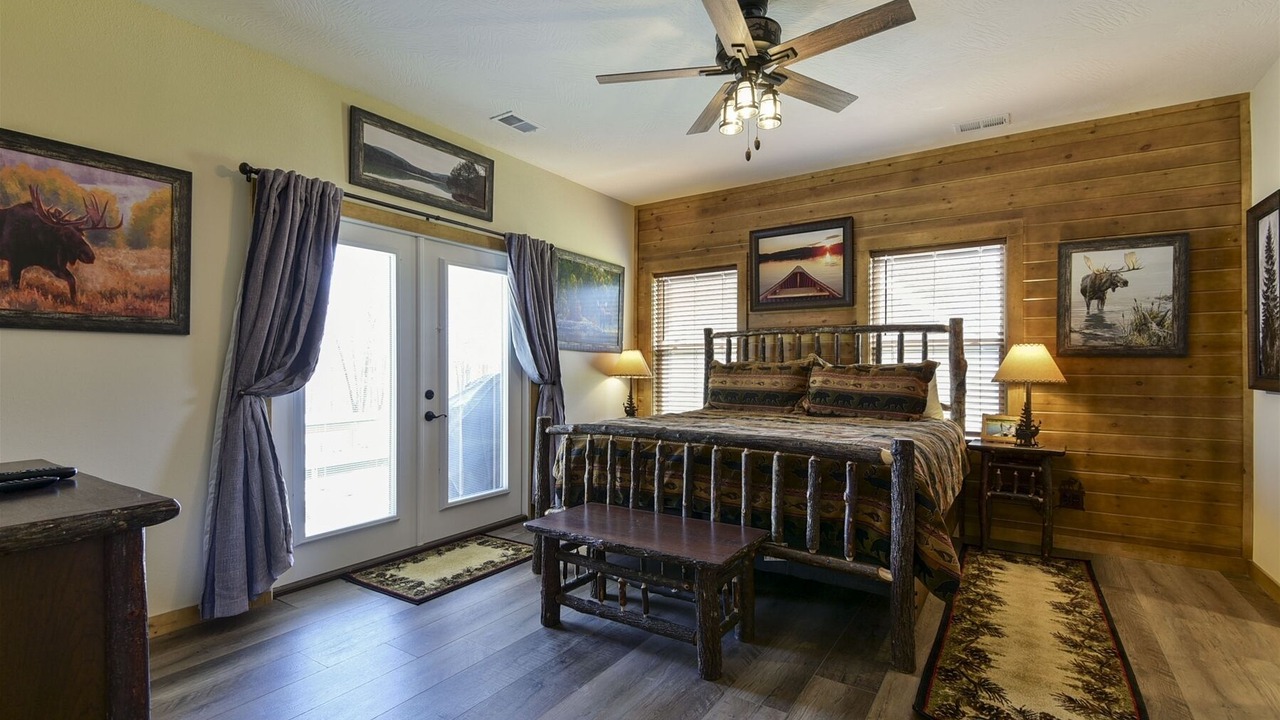 Photo of Others in Branson Cedars