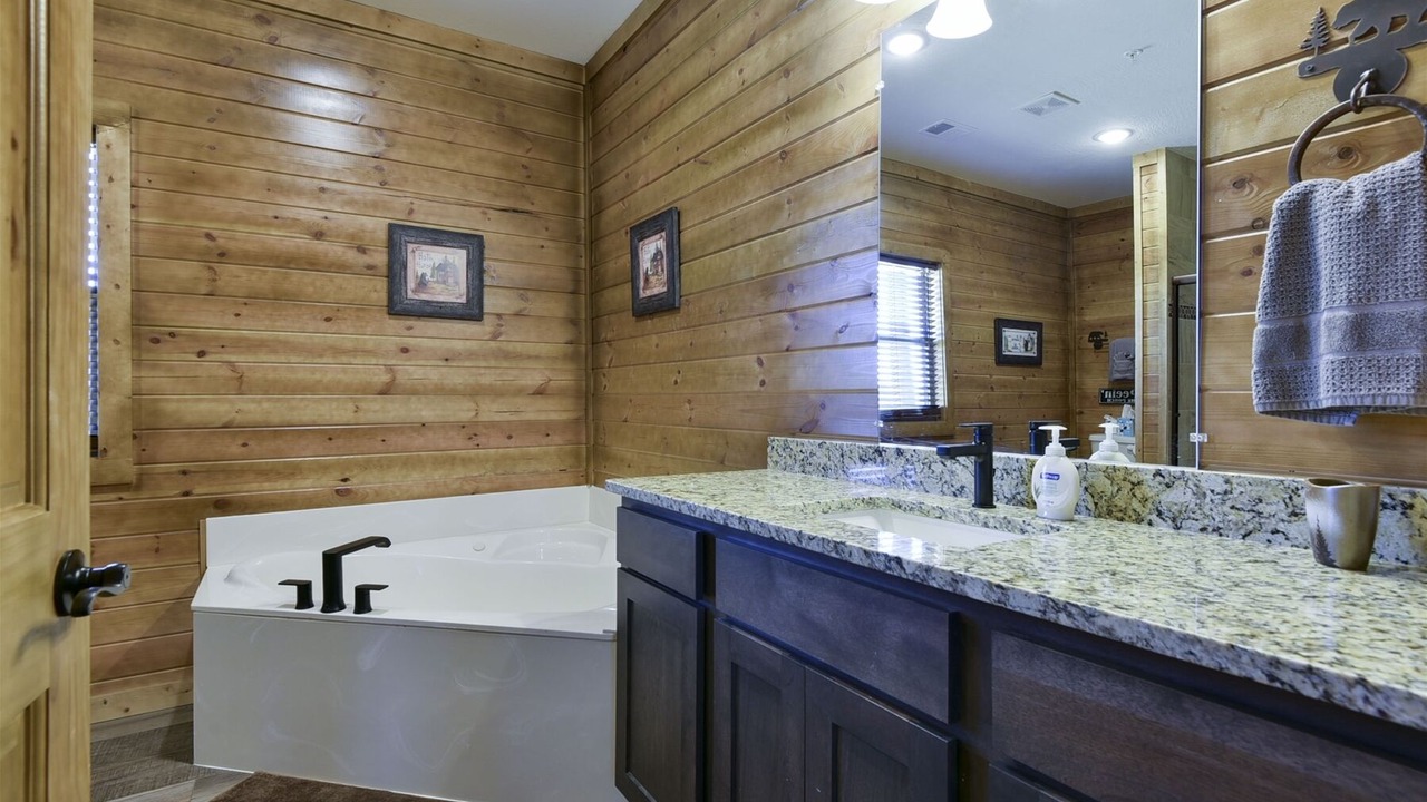 Photo of Others in Branson Cedars