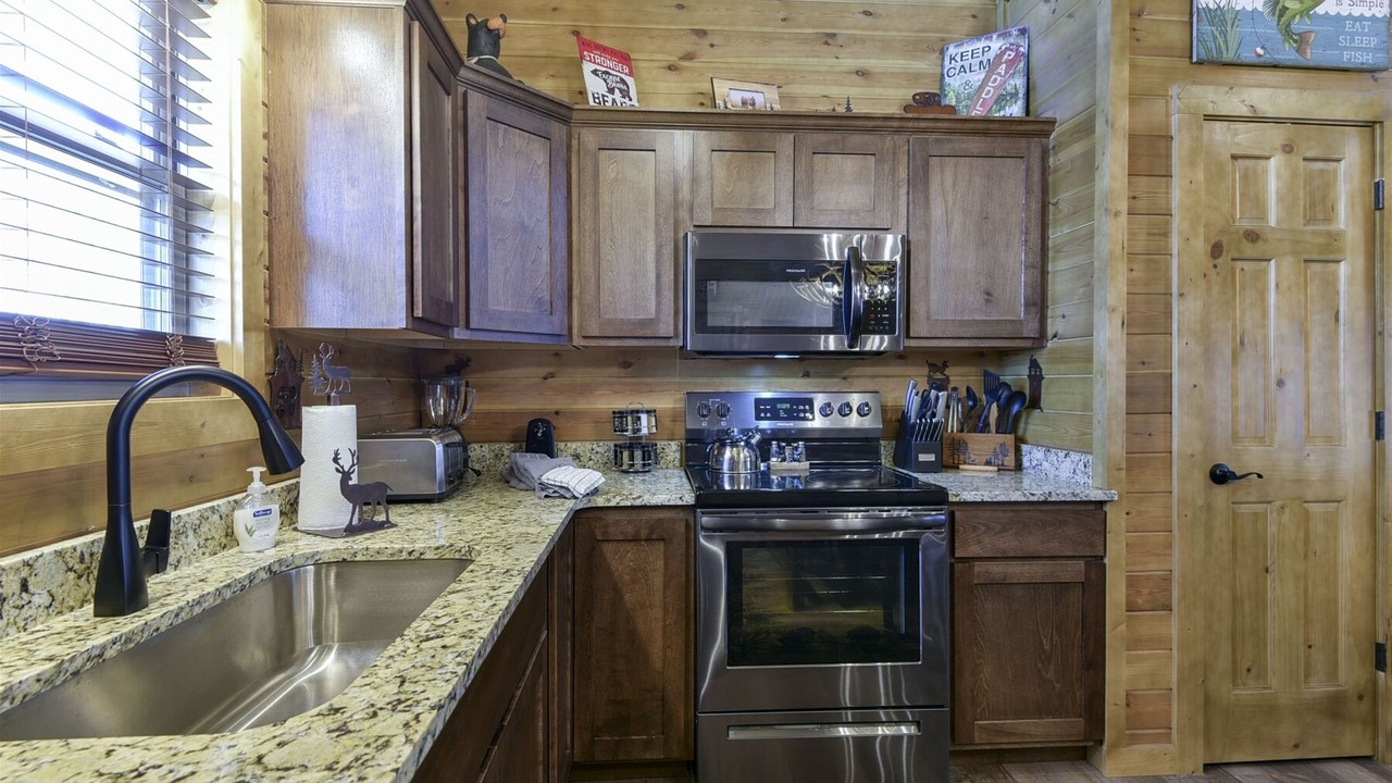 Photo of Kitchen in Branson Cedars