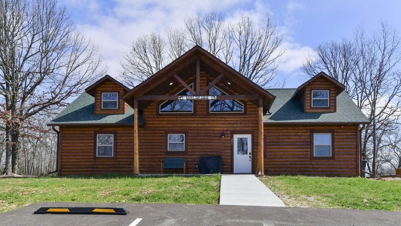 Photo of Outdoor in Branson Cedars