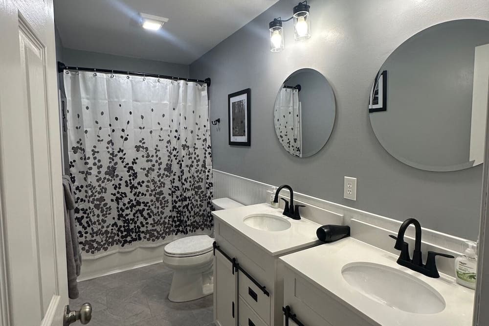 Photo of Bathroom in Athens