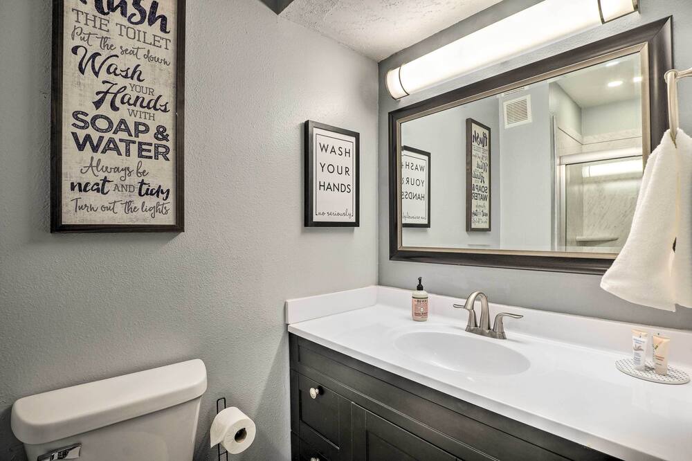 Photo of Bathroom in Notch Estates