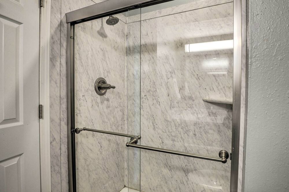 Photo of Bathroom in Notch Estates