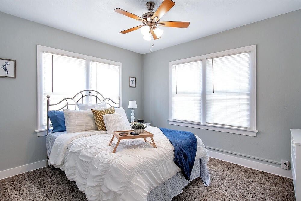 Photo of Bedroom in Hutchinson
