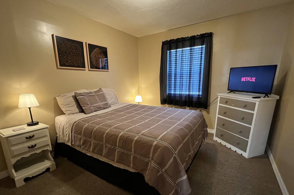 Photo of Bedroom in Rogersville